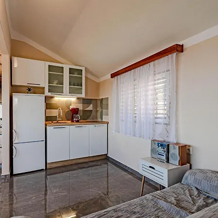 Tankaraca Bb I * Ostrvo Šijak