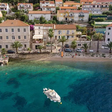 In Tankaraca With House Sea View Vela Luka