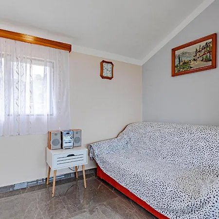 Hébergement de vacances In Tankaraca With House Sea View