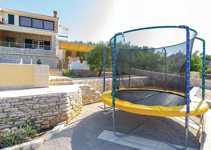 Tankaraca Bb I Ostrvo Šijak