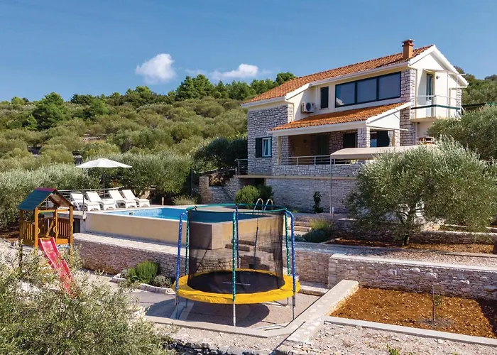 بيت للعطل Tankaraca Bb I *